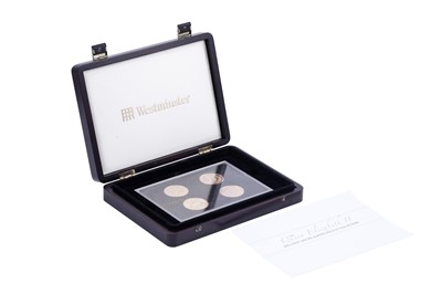 Lot 66 - Westminster Elizabeth II 22ct gold Brilliant Uncirculated Old Five Pound Collection