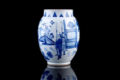 Lot 320 - A Chinese blue and white jar