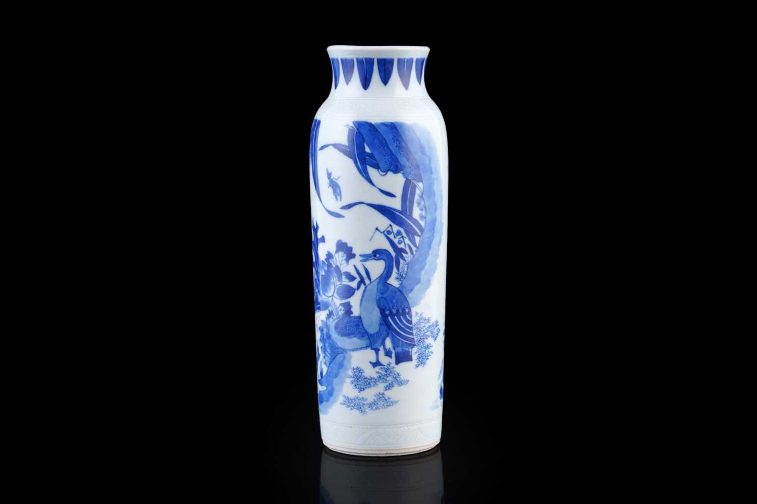 Lot 324 - A Chinese transitional-style vase