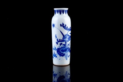 Lot 324 - A Chinese transitional-style vase