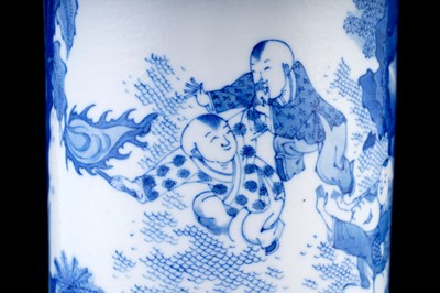 Lot 325 - A Chinese blue and white sleeve vase
