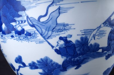 Lot 329 - A Chinese blue and white jardiniere