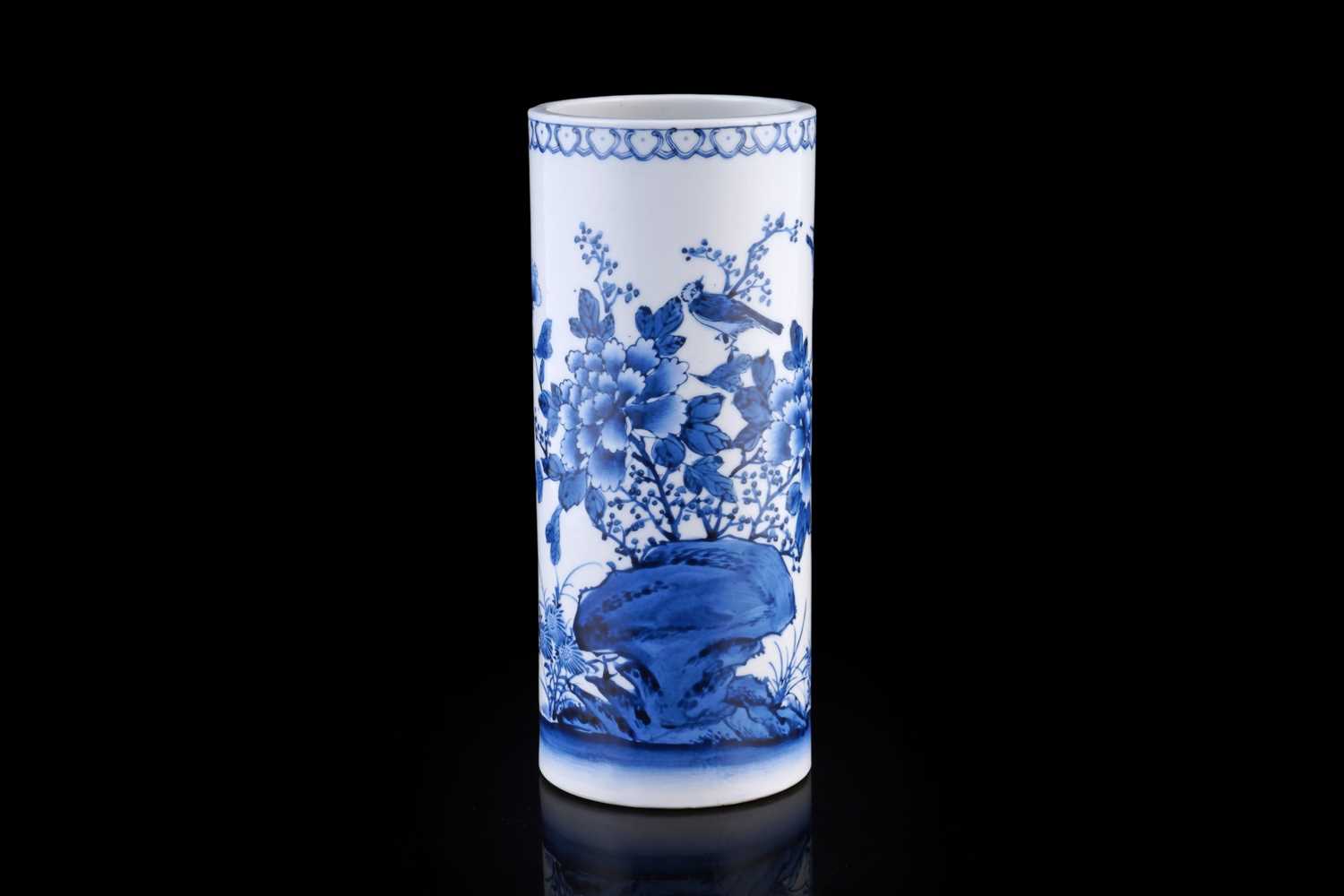 Lot 334 - A Chinese blue and white sleeve vase