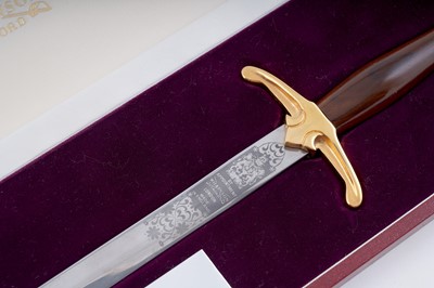 Lot 496 - A pair of Wilkinson Sword presentation knives