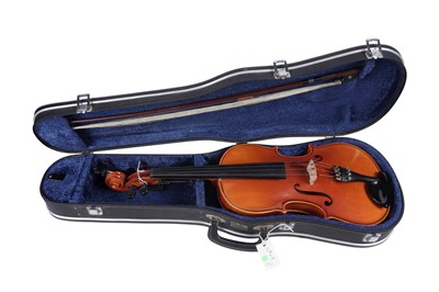 Lot 52 - A Roderich Paesold viola and bow