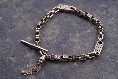 Lot 167 - An Edwardian 9ct rose gold fetter-link watch chain