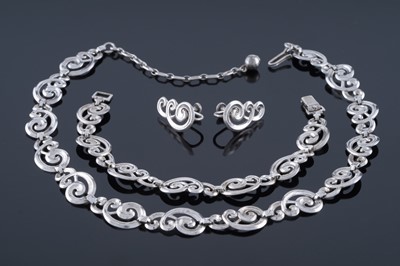 Lot 170 - A suite of silver jewellery by American jewellery designer W. E. Richards of Massachusetts