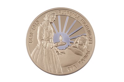 Lot 75 - Westminster Queen Elizabeth II 22ct gold 100 Year Anniversary of Florence Nightingale Proof Crown