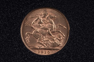 Lot 77 - Westminster Edward VII 22ct gold Set of Nine Sovereigns