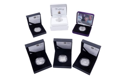 Lot 125 - Four Royal Mint Queen Elizabeth II silver piedfort proof five-pound coins; and two crowns