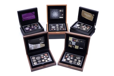 Lot 129 - Royal Mint Queen Elizabeth II Executive Proof Set