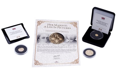 Lot 179 - Harrington & Byrne 150th Anniversary of Winston Churchill proof half-sovereign, £5 and another