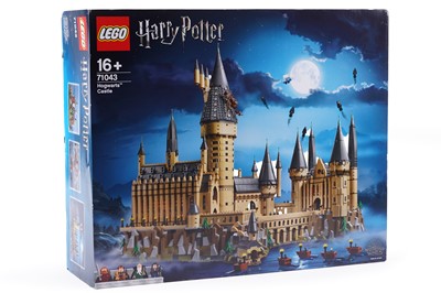 Lot 547 - Boxed Lego set 71043 ‘Hogwarts Castle’
