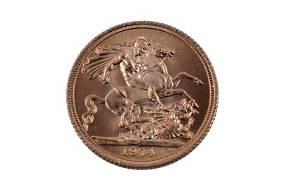 Lot 3 - Queen Elizabeth II gold sovereign