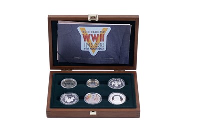 Lot 21 - Royal Mint Queen Elizabeth II silver proof The End of WWII 60th Anniversary 2005