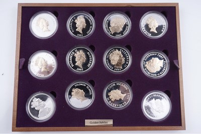 Lot 23 - Royal Mint Queen Elizabeth II silver proof Golden Jubilee Collection