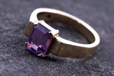 Lot 201 - A modern amethyst single-stone ring