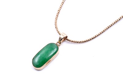 Lot 161 - A contemporary jade pendant necklace