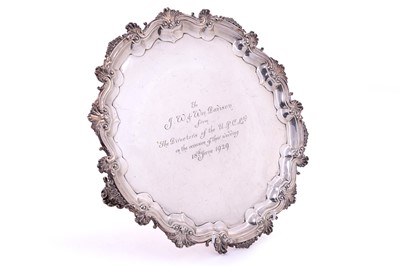 Lot 332 - A George V silver salver | dated 1929
