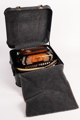Lot 3 - A Beltuna Prestige IV piano accordion