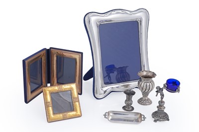 Lot 190 - A collection of Italian silver