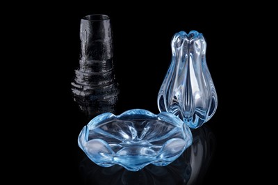 Lot 332 - Two vases; and a bowl