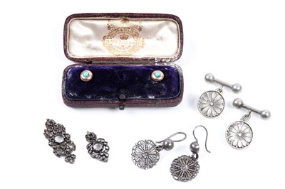 Lot 106 - 19th Century jewellery, including: a 15ct gold shirt studs; and cut steel pendant earrings