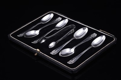 Lot 248 - A cased set of George V silver teaspoons and sugar tongs