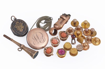 Lot 260 - A selection of gold and other shirt studs; and other items