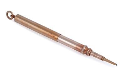 Lot 261 - A 9ct yellow gold extending propelling pencil