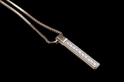 Lot 85 - A modern diamond pendant necklace