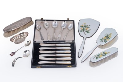 Lot 237 - Victorian and later silver and silverplate items