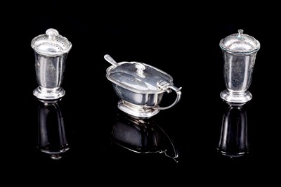 Lot 233 - A George VI silver Streamline Modern cruet set